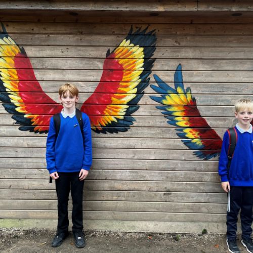 Murray and Finlay wings.jpg